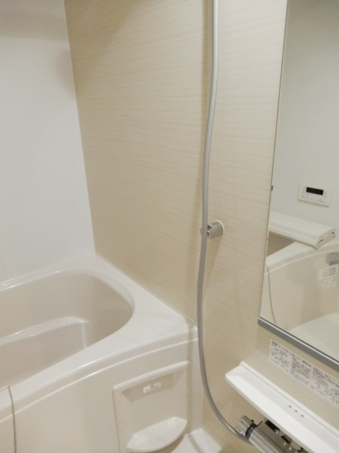 プレジール　ウエストの浴室