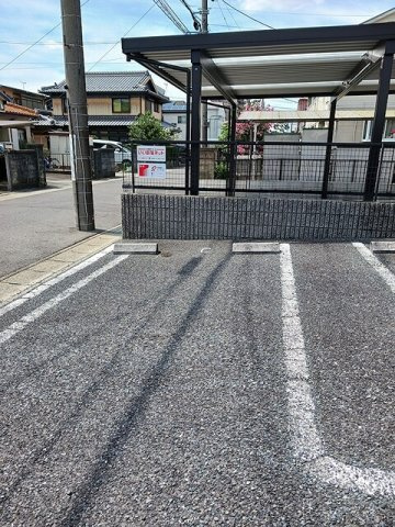 タンジェリン ドリームの駐車場