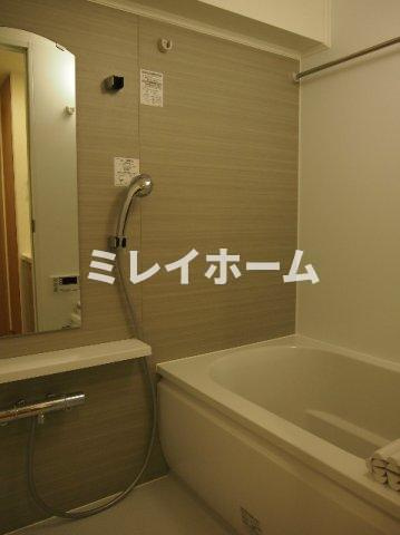 ルーブル羽田西の浴室
