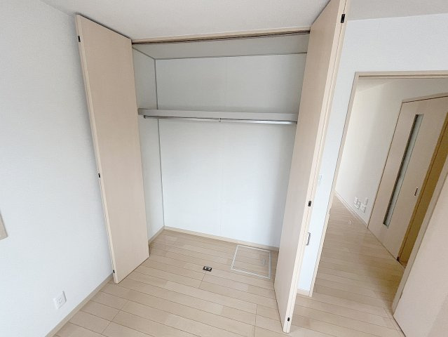 レーヴェンス温品　弐番館の収納