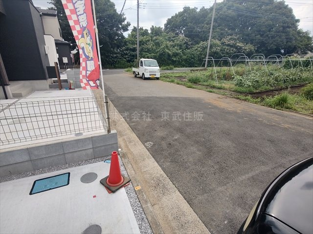 【前面道路含む現地写真】 | 狭山市広瀬台12期　全4棟　4号棟 | 都市ガス・本下水