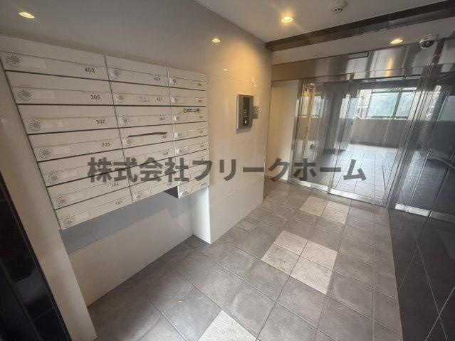 小金井市本町５丁目の賃貸マンションのロビー
