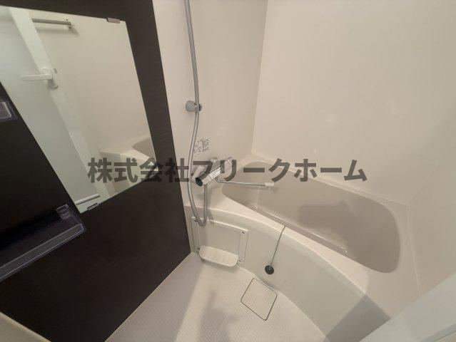 小金井市本町５丁目の賃貸マンションの浴室