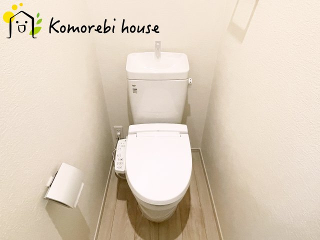 さいたま市大宮区上小町　13期　新築一戸建て　KEIAI GRACE　02のトイレ|清潔感のあるトイレです