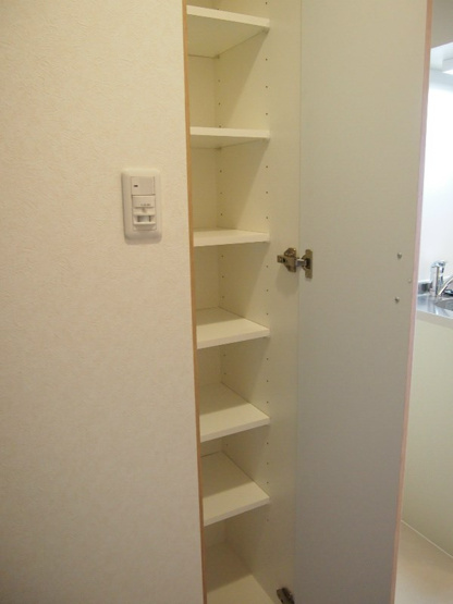 【収納】ルーブル三軒茶屋参番館