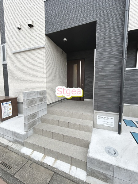 REGALEST土呂プレミアムのエントランス