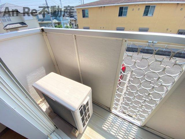 川口市大字安行原のアパートのバルコニー