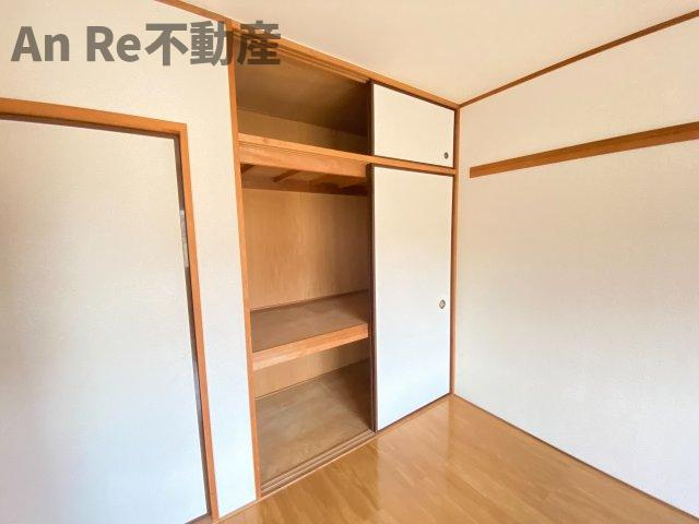 川口市大字安行原のアパートの収納