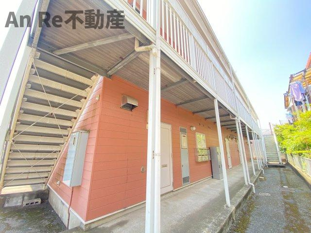 川口市大字安行原のアパートのロビー