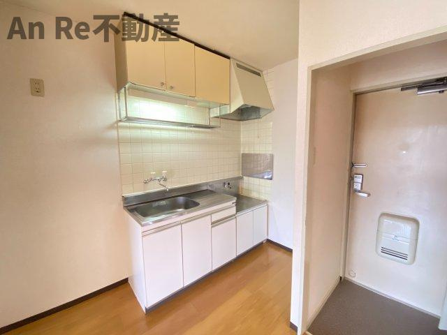 川口市大字安行原のアパートのキッチン