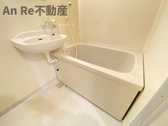 川口市大字安行原のアパートの浴室