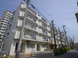 いづみハイツ本蓮沼の外観|現地写真

現地ご見学希望・資料請求などお気軽にお問い合わせ下さい！
03-5990-5201