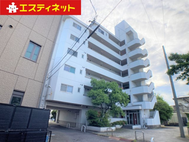 半田第２ロイヤルマンションの外観