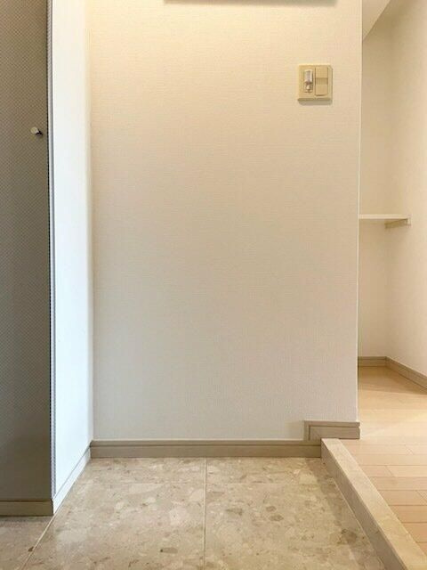 ガーラ新宿下落合の玄関