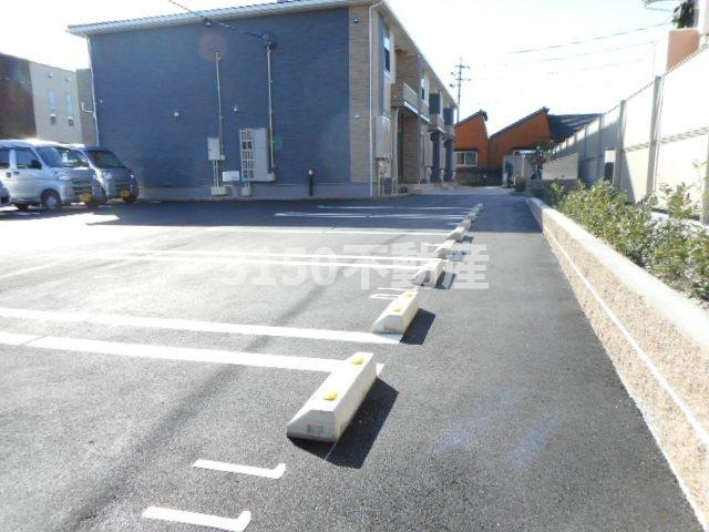 ベルウッド参番館の駐車場|駐車場があります