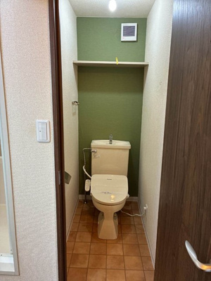 【トイレ】 | スカイハイツA | ※参考写真※トイレは温水洗浄便座付き♪人気のバストイレ別です♪トイレが独立していると使いやすいですよね☆
