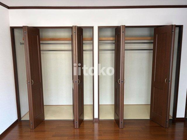 東駒形3丁目戸建の収納