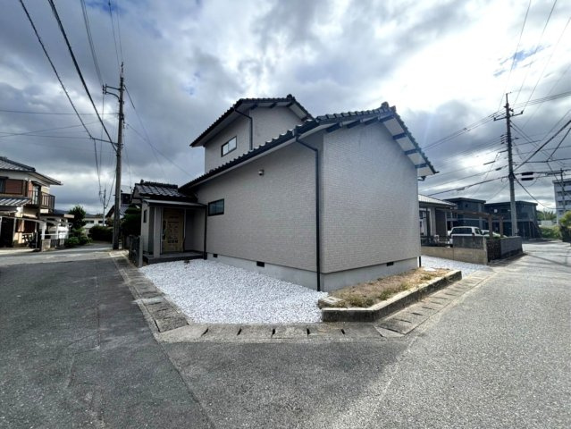 穂積町の前面道路含む現地写真