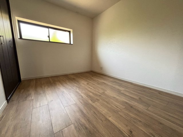 穂積町の洋室