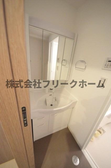 武蔵野市吉祥寺北町１丁目の賃貸マンションの洗面所