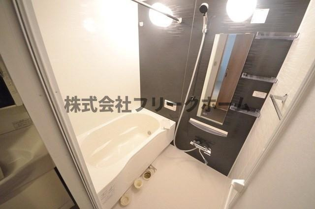 武蔵野市吉祥寺北町１丁目の賃貸マンションの浴室