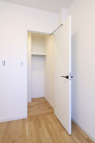 アクロスコート池上の収納|アクロスコート池上：ウォークインクローゼット画像です！