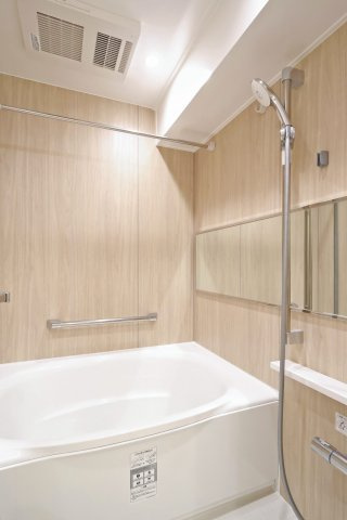 アクロスコート池上の浴室|アクロスコート池上：雨の日のお洗濯ものを干すにも便利な浴室乾燥機・追い焚き機能付き浴室です！