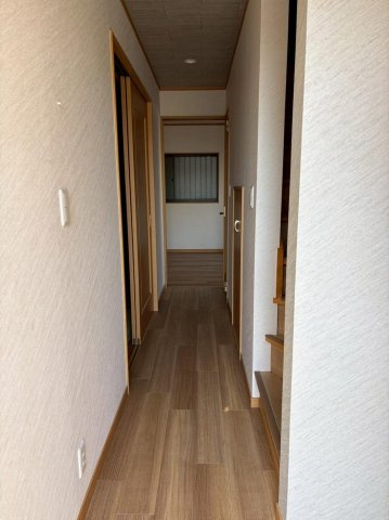 佐太東町1丁目　中古一戸建ての内装|廊下
■物件内覧・資金計画相談・住宅ローン相談、リフォーム相談、お問合せ受付中■
※当日・翌日のご内覧、ご相談はお電話でのお問合せがスムーズです！