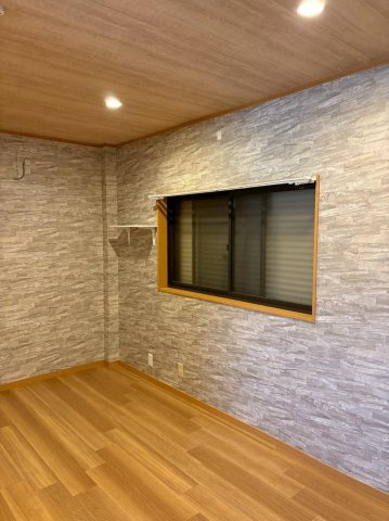 佐太東町1丁目　中古一戸建ての居間・リビング|LDK12.0帖
■物件内覧・資金計画相談・住宅ローン相談、リフォーム相談、お問合せ受付中■
※当日・翌日のご内覧、ご相談はお電話でのお問合せがスムーズです！
