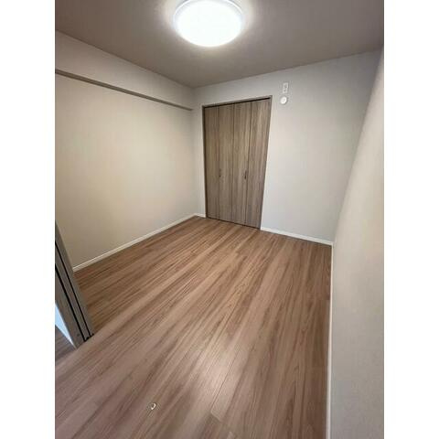 茅ヶ崎市汐見台の賃貸マンションの寝室