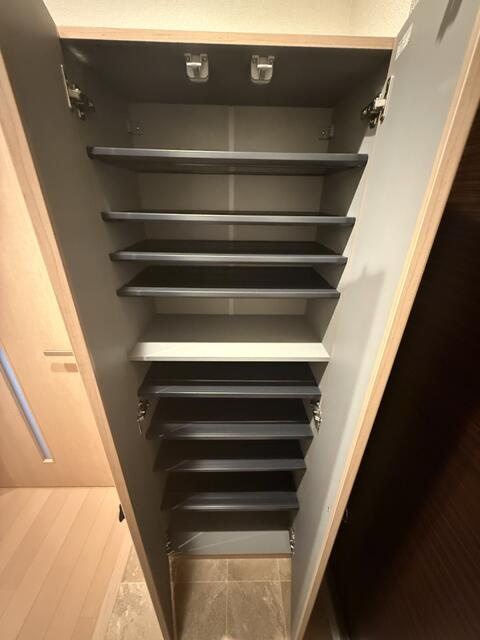ビューノ亀有の玄関