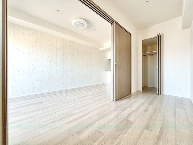 プレサンスTHE高岳の洋室