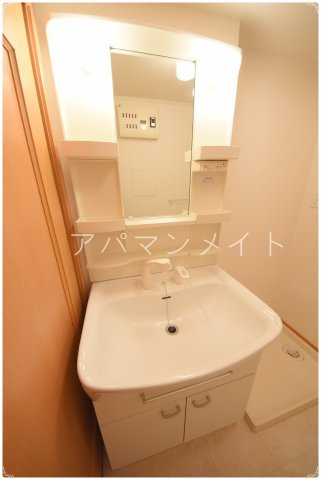 【洗面所】 | グリーンリーフⅡ | ゆったりとスペースのある洗面所