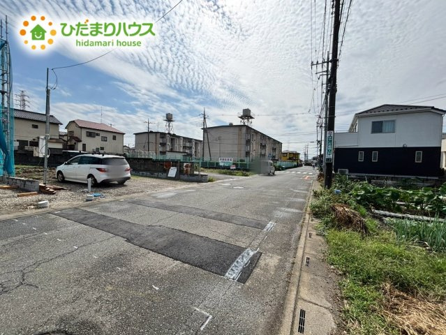 鴻巣市小松5期　新築戸建　グラファーレ02の前面道路含む現地写真|9/25　撮影