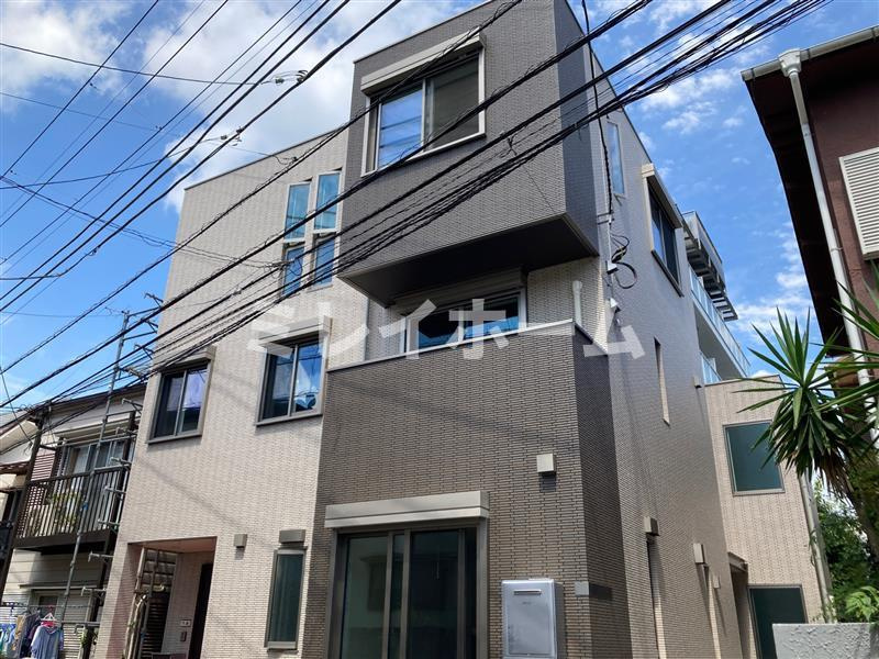 カーサローレルの外観