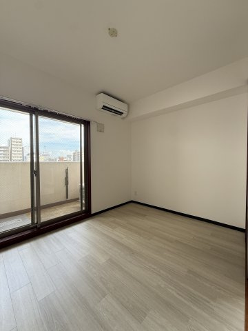 コンソラーレ瓦屋町の居間・リビング