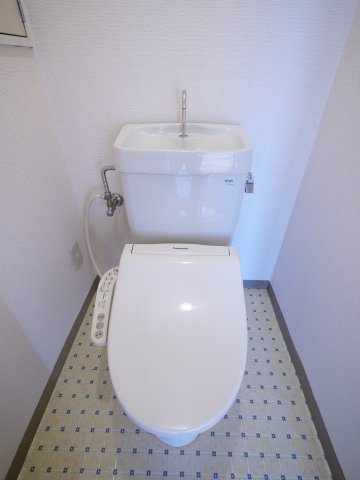 ロイヤル神田のトイレ|※写真は別の部屋のものです。