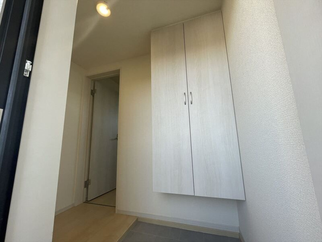 【玄関】 | リーブルファイン新座大和田　1号棟 | きれいな玄関です