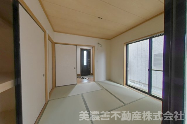 ６４３５４　岐阜市六条片田1丁目中古戸建ての和室