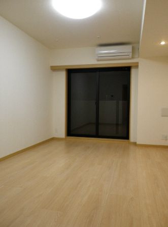 【寝室】ルーブル駒沢大学参番館