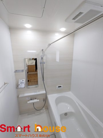 綾瀬市寺尾本町　建売変更　新築全4棟の浴室|一日の疲れを癒してくれる場所なので快適に過ごしていただく為にゆったりサイズのバスタブを用意しました。








