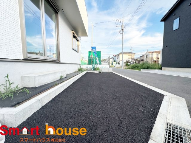 綾瀬市深谷南第２４の駐車場