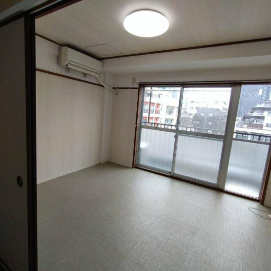 【寝室】