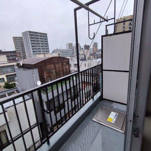 【バルコニー】