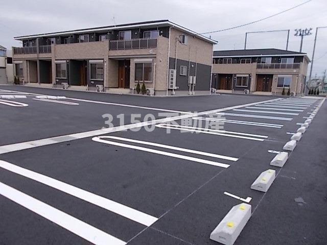 トゥモロー　Ⅱの駐車場|駐車場に車を止められます