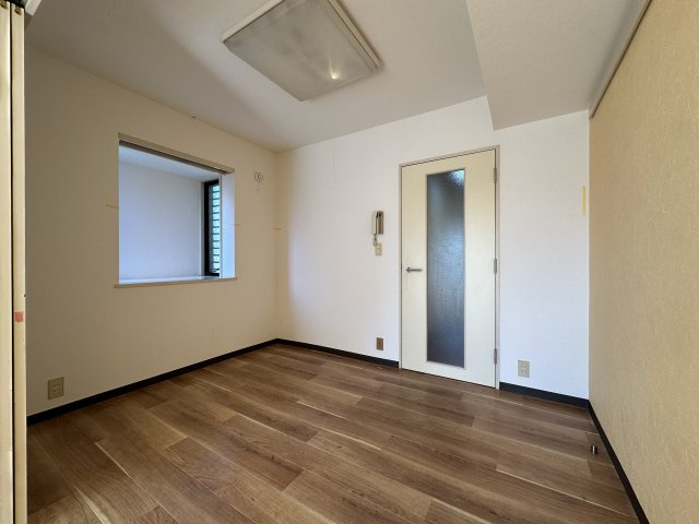 川崎市多摩区宿河原１丁目の賃貸マンションの居間・リビング