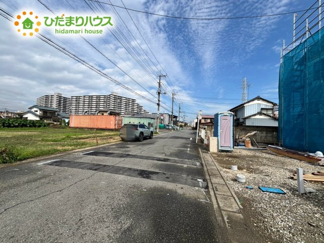 鴻巣市小松5期　新築戸建　グラファーレ01の前面道路含む現地写真|9/25　撮影