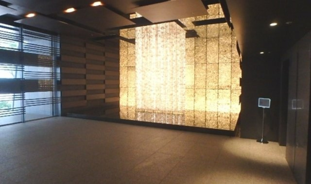 BrilliaTower池袋のロビー