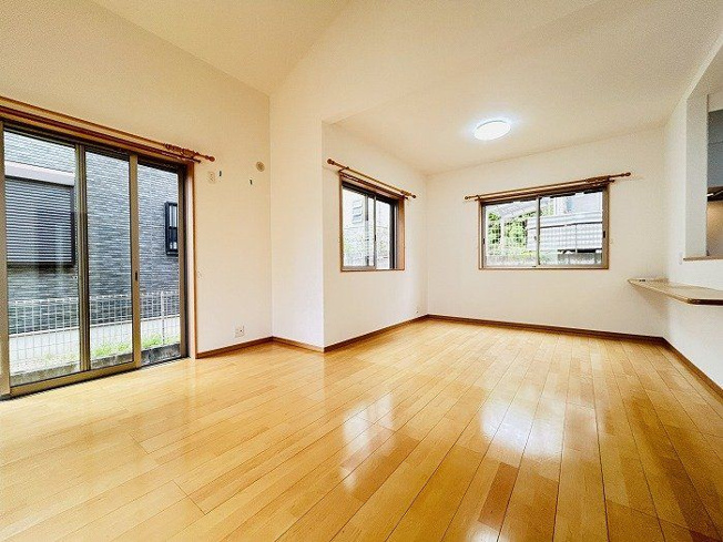 【居間・リビング】 | 遠賀郡水巻町樋口東 　中古一戸建☆仲介手数料無料☆