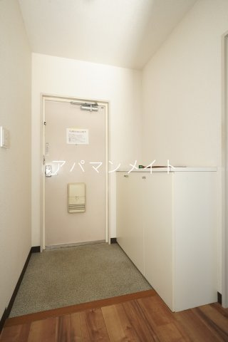 【玄関】 | ヒルズ南戸塚～仲介手数料無料～ | 玄関です